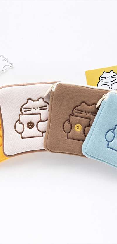 [Scratch] Here There Square Pouch