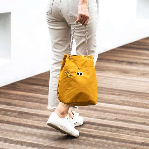 Somssom Taslan Bucket Bag