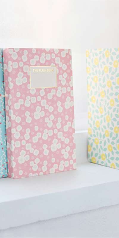 Promenade Light Pocket Book