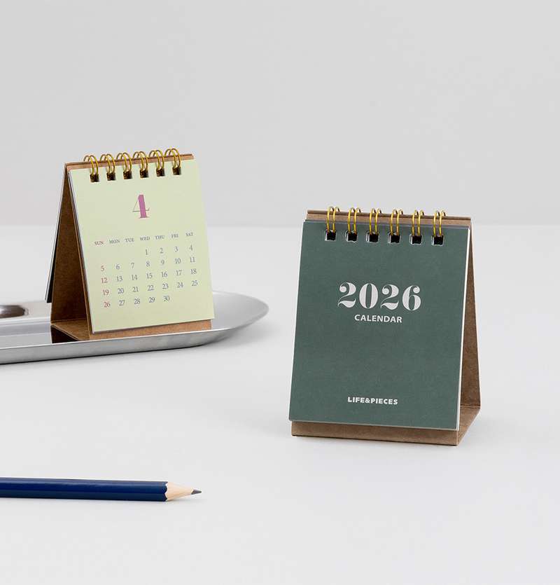 [B-GRADE] 2026 Life and Pieces Mini Desktop Calendar