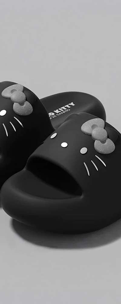 Hello Kitty Character Simple Face Slipper 240mm (Black) 108890