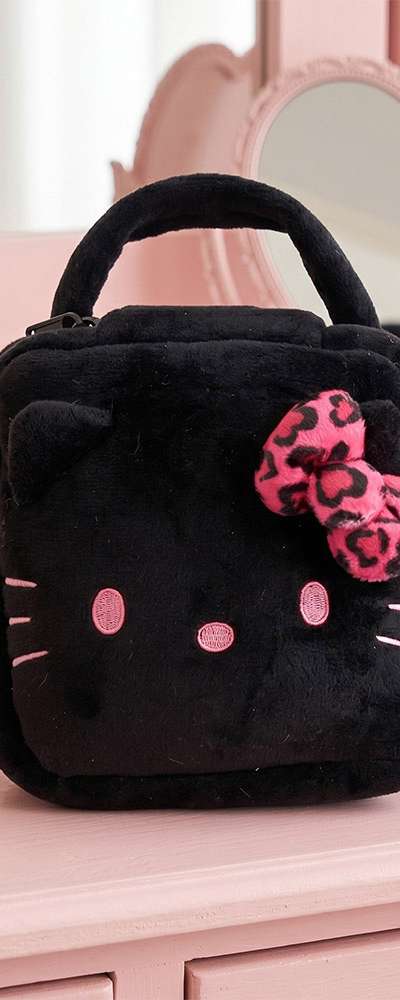 Hello Kitty Character Hopi Square Pouch (Black) 590743