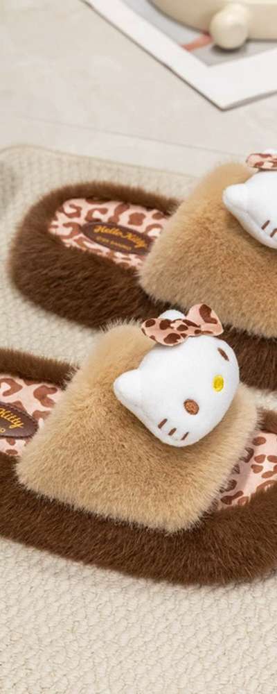 Hello Kitty Character Hoppy Plush Fur Slippers 240mm Living Room Shoes 103129