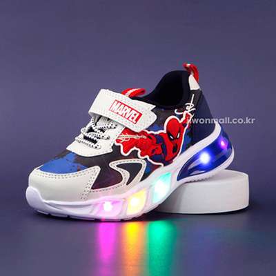 Spider-Man Character Light-Up Jumping Athletic Shoes Kids 545629