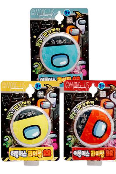 Among Us Character Light-Up Yo-Yo Toy (Random Shipment) 140043