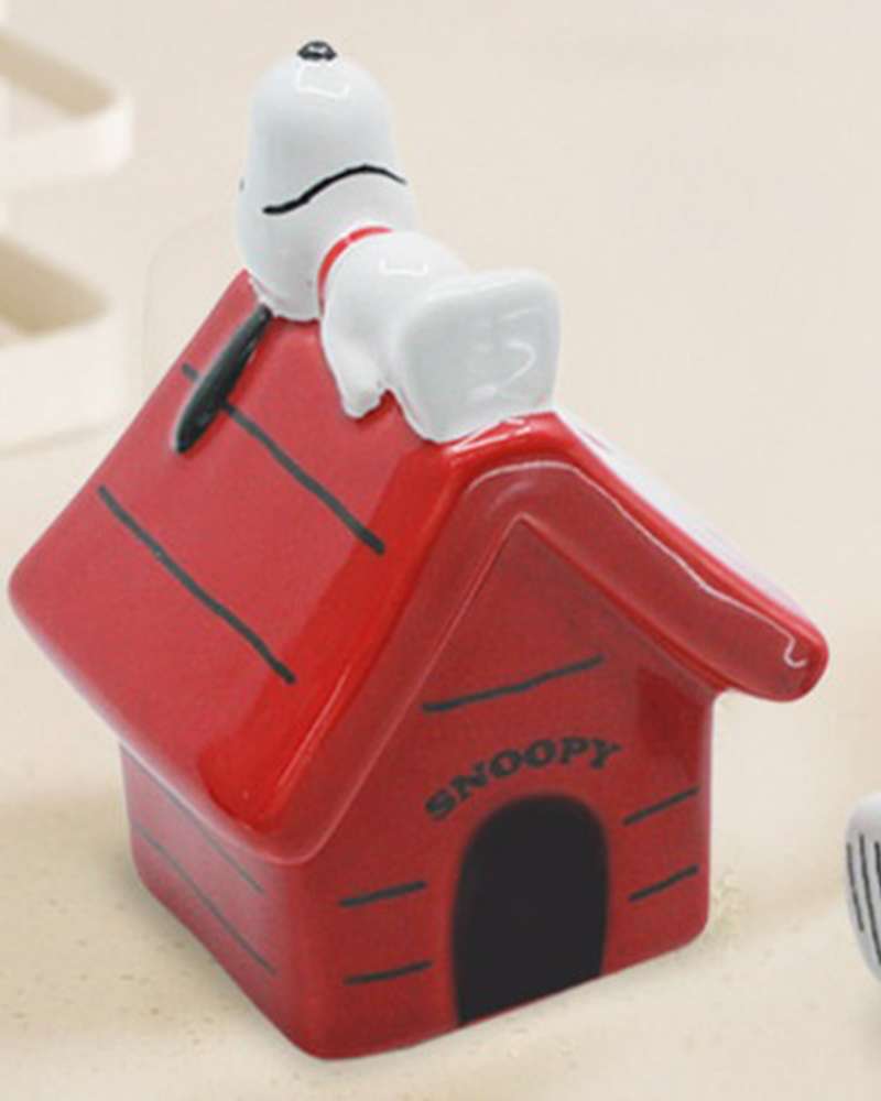 Snoopy Character House Pepper Shaker and Seasoning Container 179445