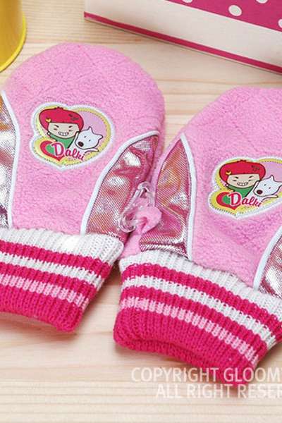 Strawberry Heart Fleece Mittens