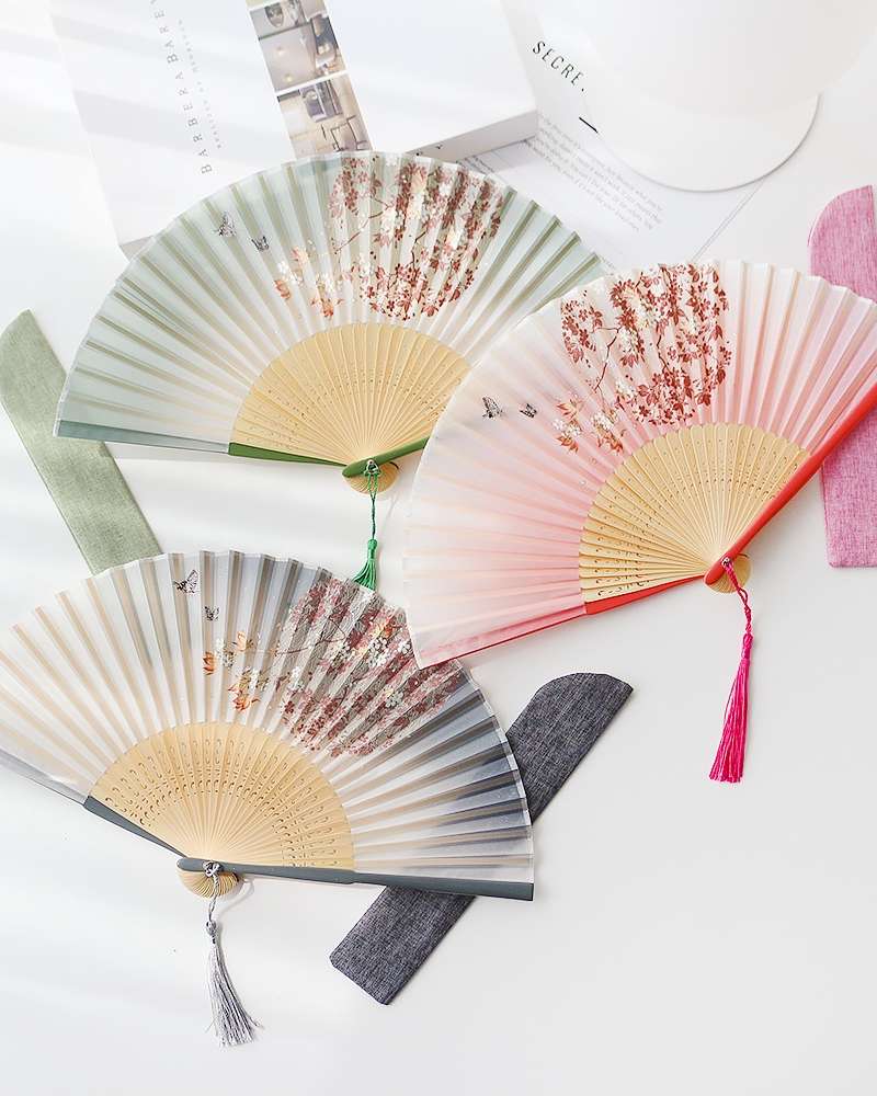 (Gift Set) Moon Flower Perforated Coated Bamboo Folding Fan (P) + Cotton Fan Pouch