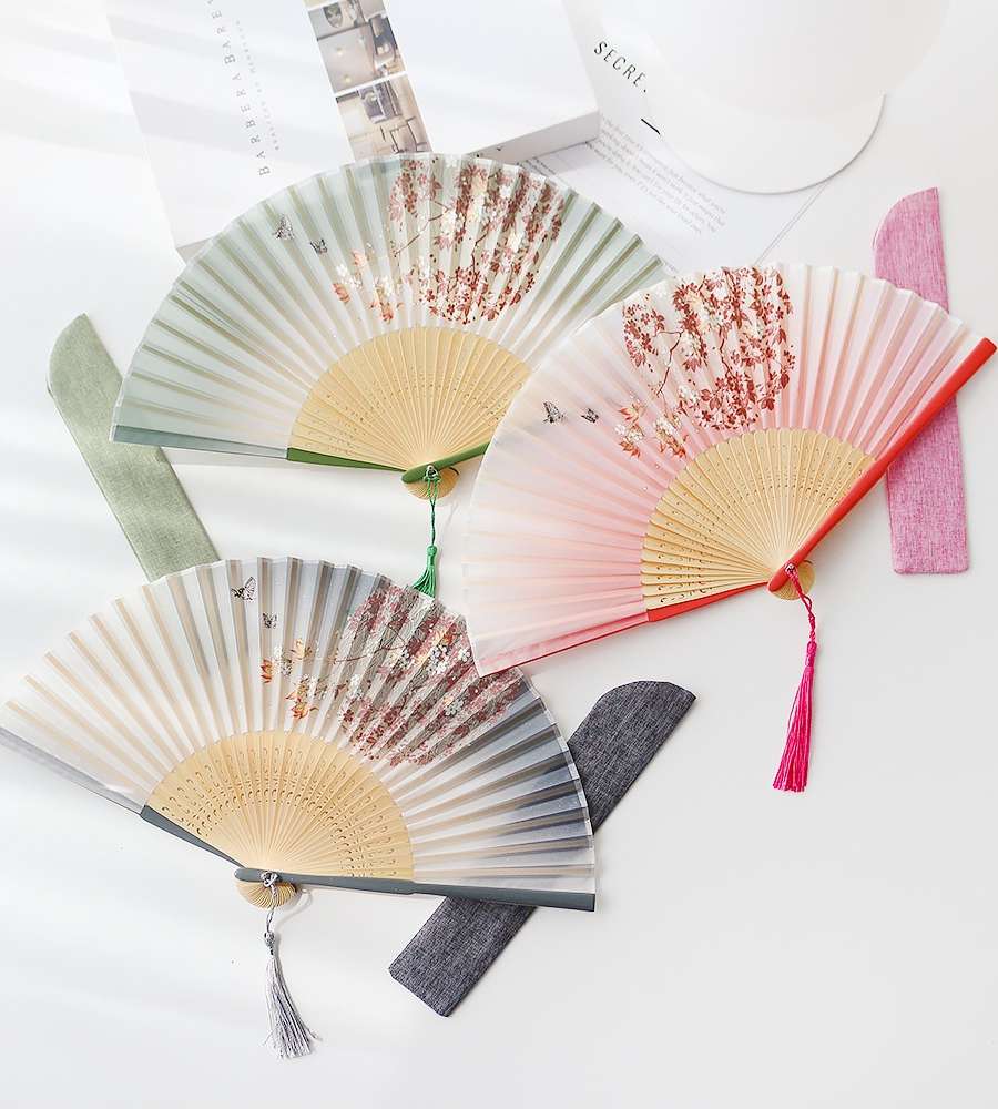 (Gift Set) Moon Flower Perforated Coated Bamboo Folding Fan (P) + Cotton Fan Pouch