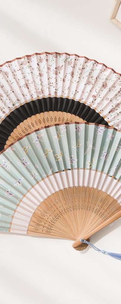 葉模様 2段穴あき シルク折りたたみ扇子(P)