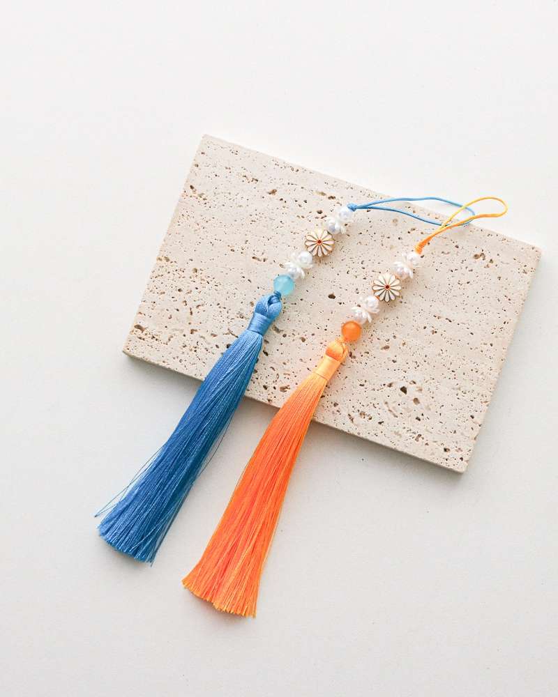 Gift Wrapping White Gold Flower Bead Tassel Norigae P