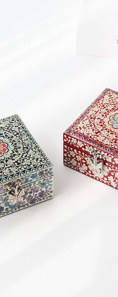 螺鈿漆器 梅花唐草 ミニ ジュエリーボックス 11センチ