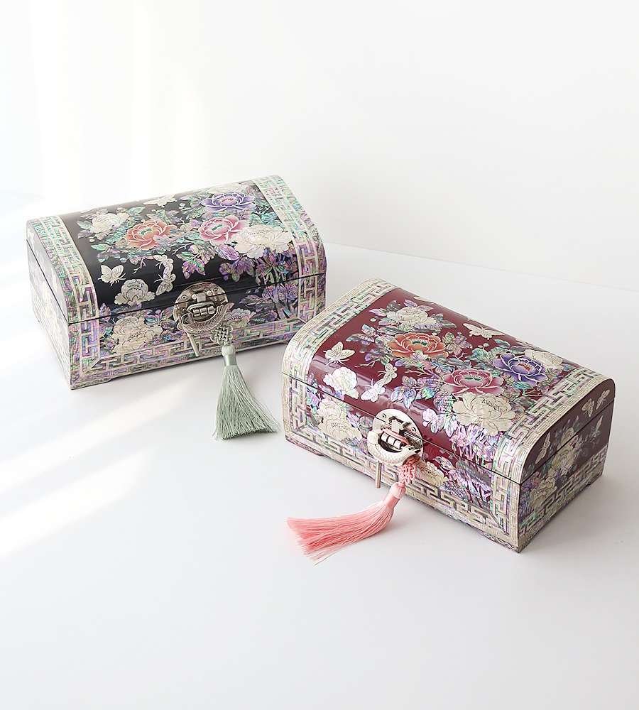 Maedeup Lacquerware Peony Jewel Box, Round, 24cm