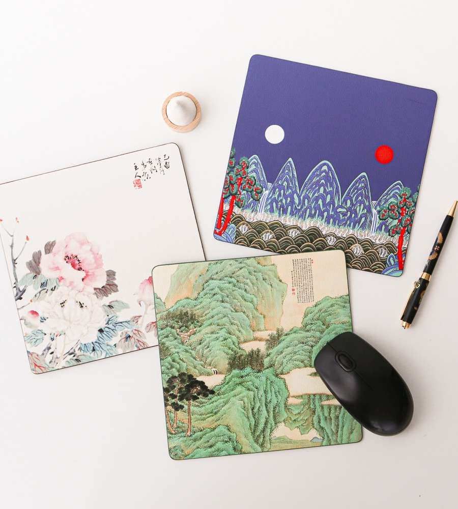 Traditional Commemorative Mouse Pad