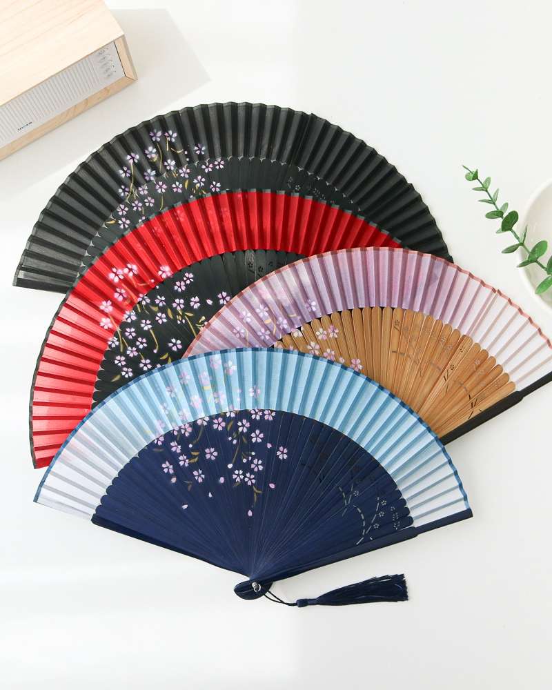 Silk Baby's Breath Bamboo Folding Fan (P)