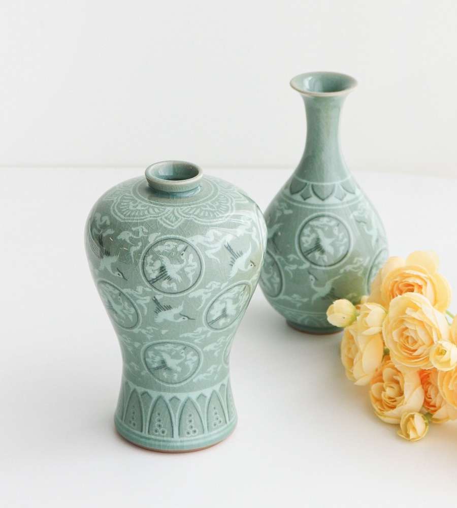 Premium Songwol Crackle Celadon Plum and Orchid Vase Set (Extra Small) Circular Cloud Crane 17cm