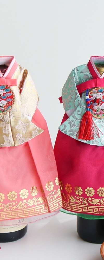 王妃韓服人形 伝統ワインカバー(金銀糸)Y