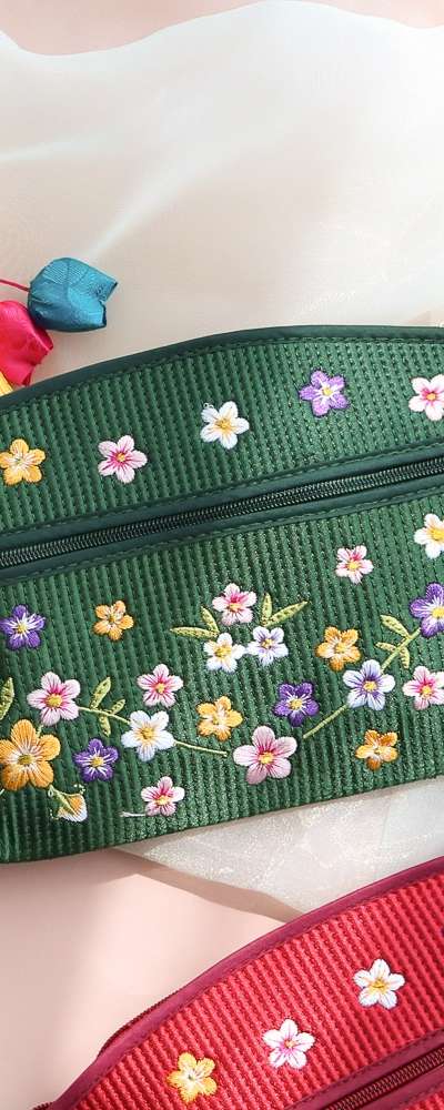 梅の花刺繍キルティング ポーチY
