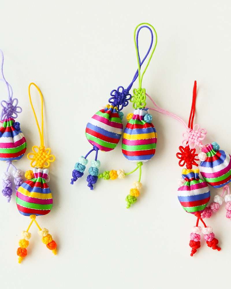 Saekdong Bokjumoni Mini Knot Ornament Y
