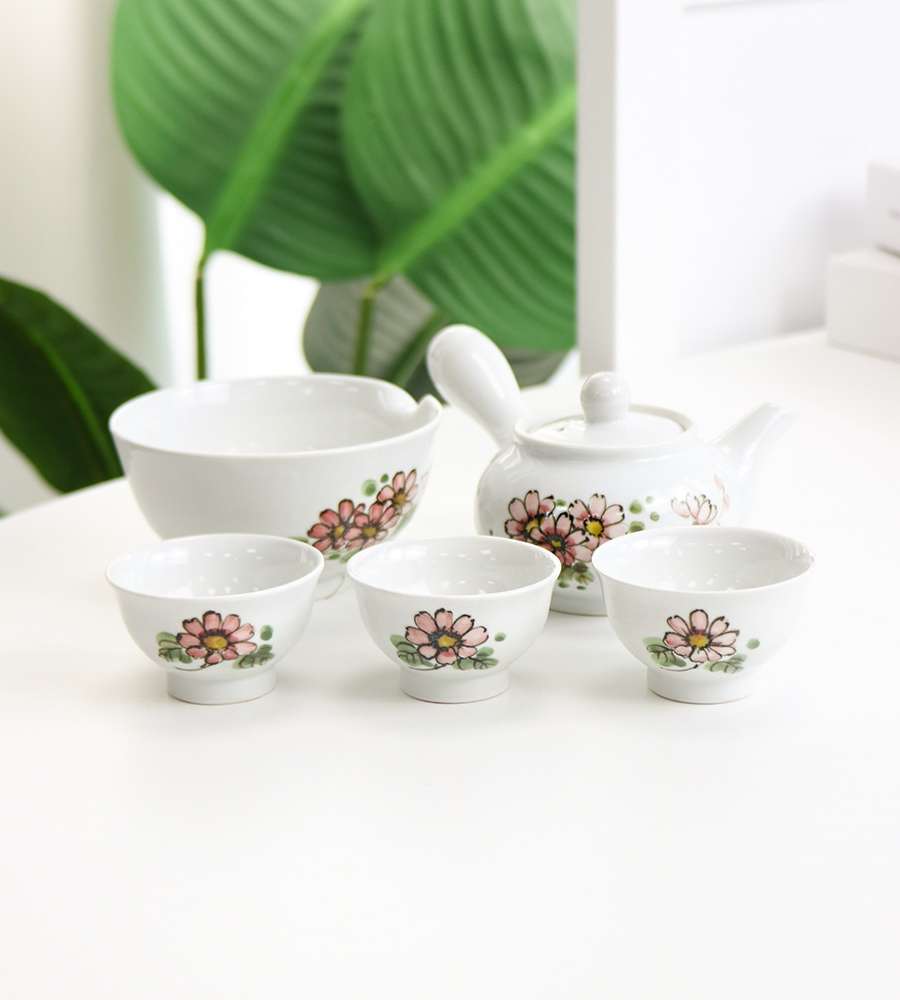 Cosmos 3-Person Tea Set Traditional Ceramic Tea Service Set