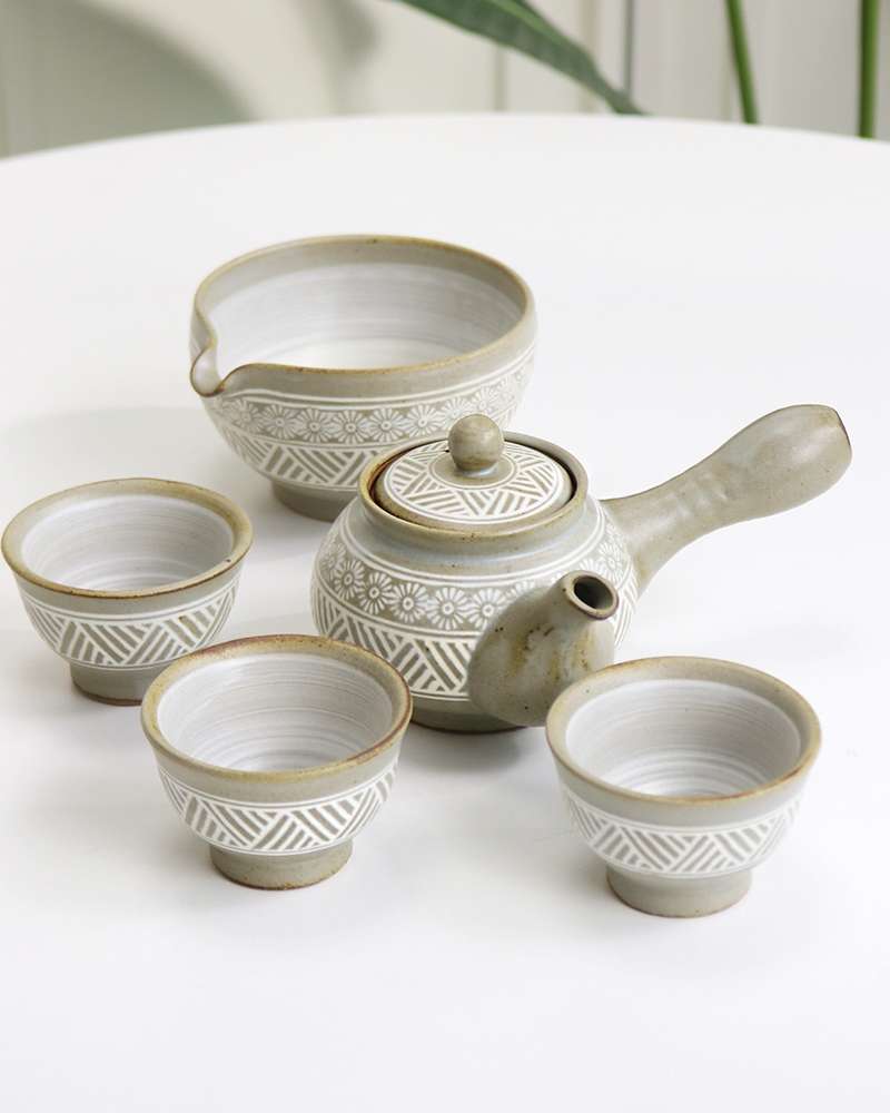 Buncheong Combed Pattern 3-Person Tea Set