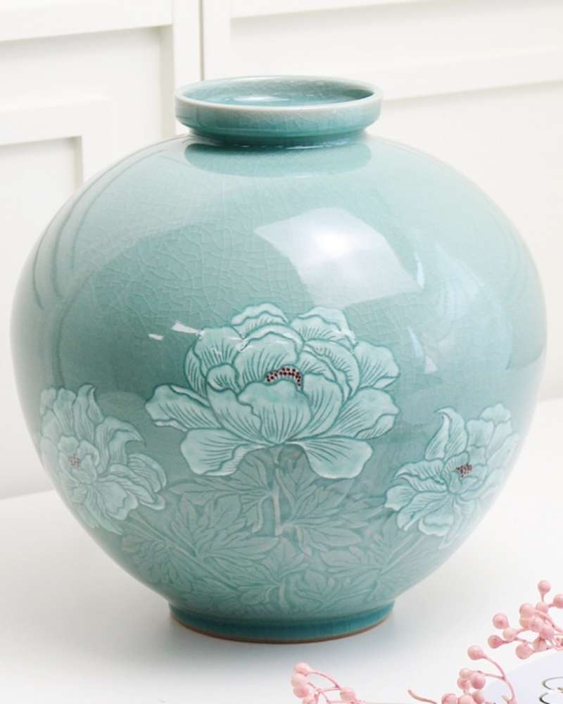Doseong Celadon White Inlay Peony Jar 27cm