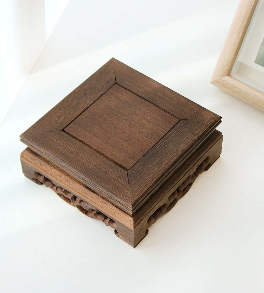 Premium Cinnamon Wood Square Tea Coaster (Medium)