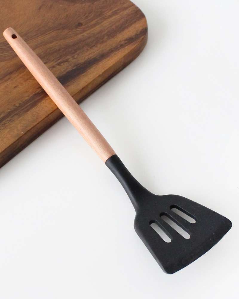 Black Wood Handle Silicone Hole Spatula | Pancake Turner Flipper