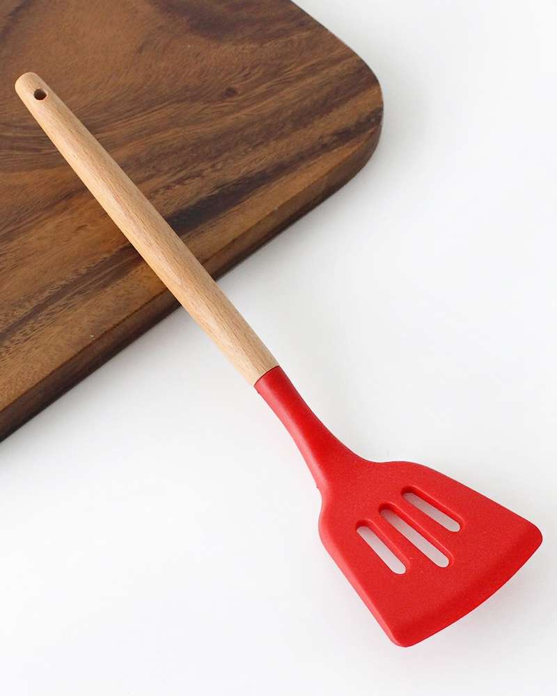 Red Wood Handle Silicone Perforated Spatula | Pancake Turner
