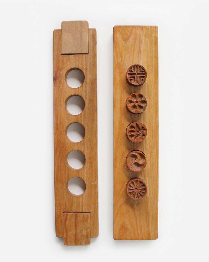 M Domestic Birch Wood Separable Dasik Mold 10-Cavity | Traditional Korean Sweet Mold