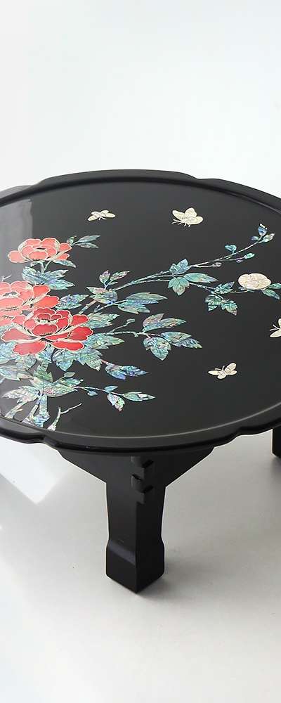 螺鈿漆器 牡丹花 彩画 花楕円 折りたたみ自貝卓 45センチ