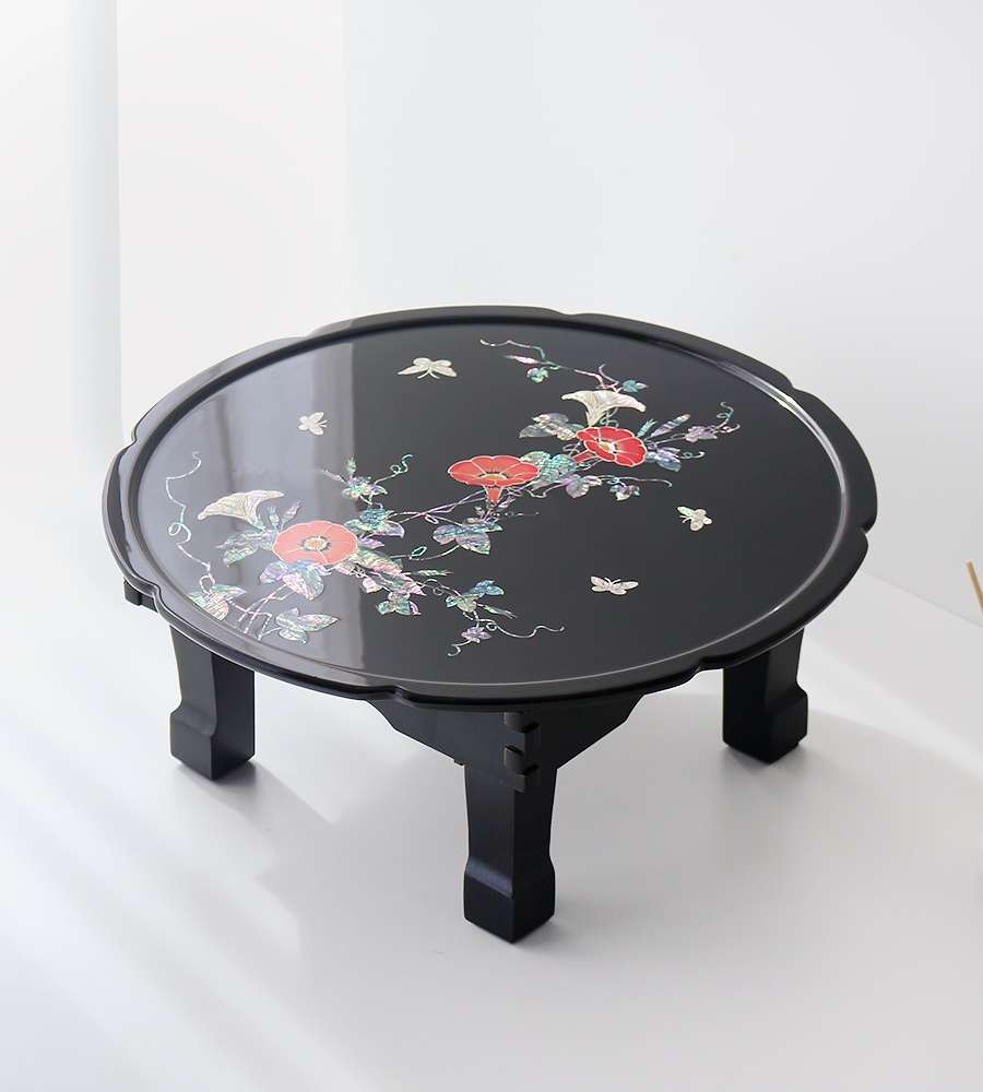 Traditional Mother-of-Pearl Lacquerware Table with Morning Glory Flower Design, Oval Shape, Folding Legs, 45cm