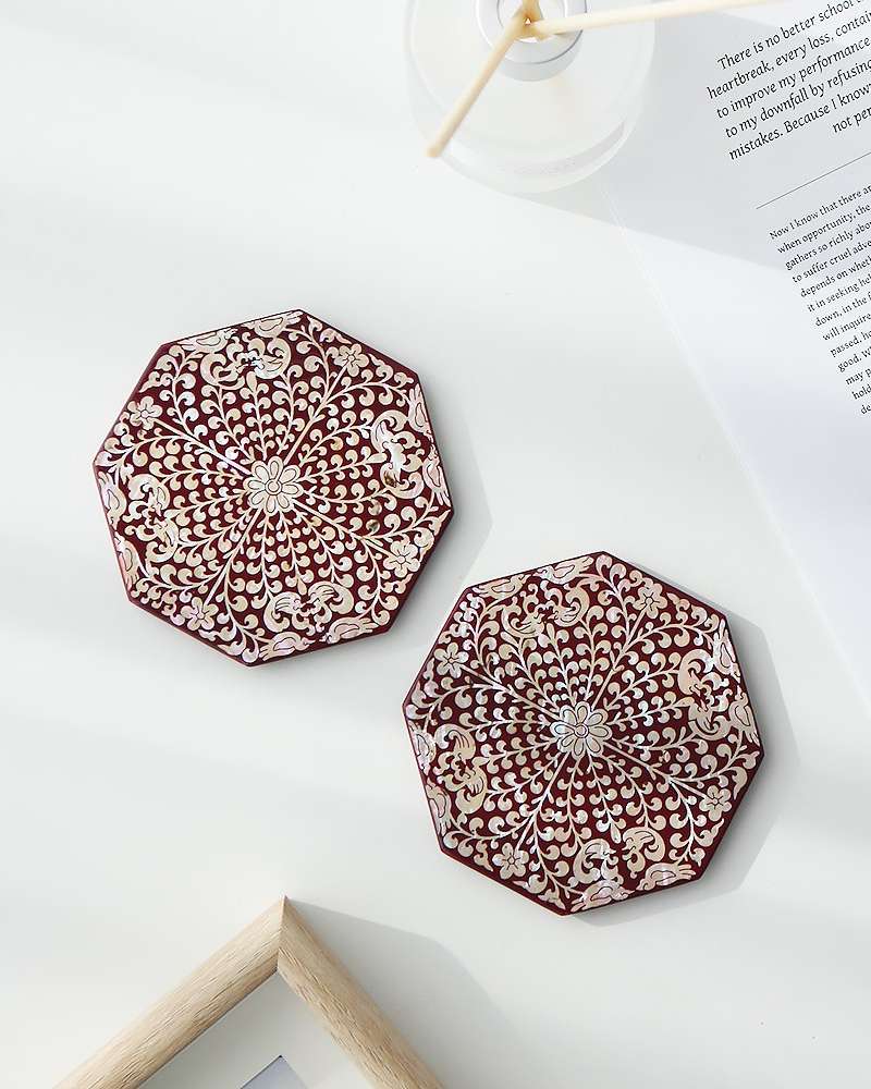 Octagonal Mother-of-Pearl Lacquerware Coaster Set with Mandarin Duck and Scrollwork (2P)