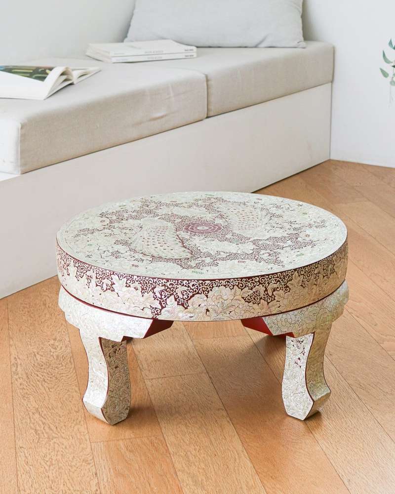 Najeon Lacquerware Yi Dynasty Peacock Round Mother-of-Pearl Inlay Table 50cm