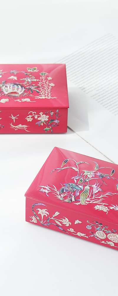 螺鈿漆器多用途カラー螺鈿箱(草虫図) ピンク