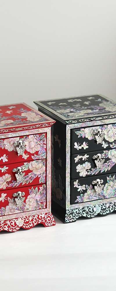 螺鈿漆器 牡丹花唐草紋 3段引き出し 貝殻ジュエリーボックス