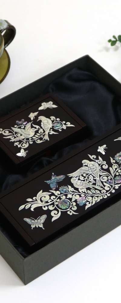 N 螺鈿漆器 2種花鳥 貝殻名刺入れ+筆入れ+ギフトケース(自動)