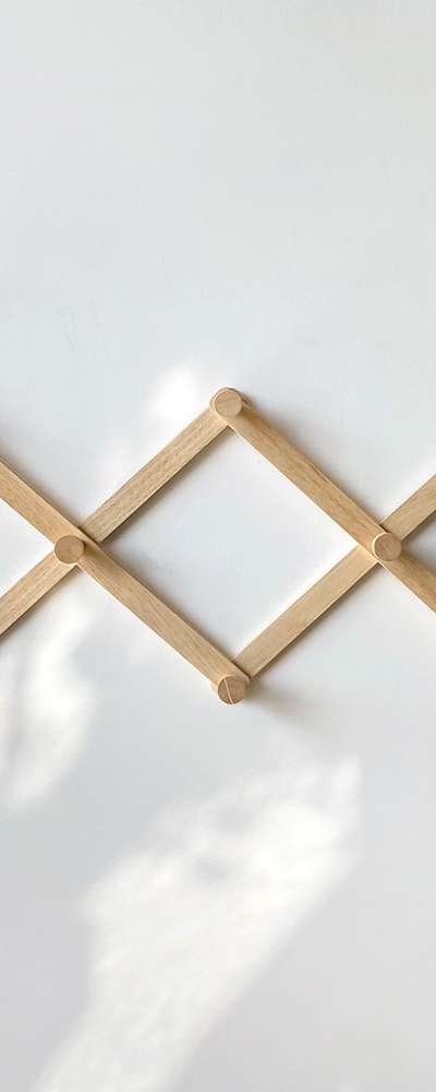 S-Shaped Accordion Flat-Type Wall Hanger | Foldable Natural Wood Wall-Mount Hook Rack for Hats, Bags, and Coats