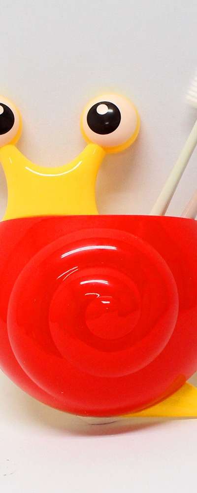 Red Snail Toothbrush Holder | Suction Cup Bathroom Toothbrush Rack Storage