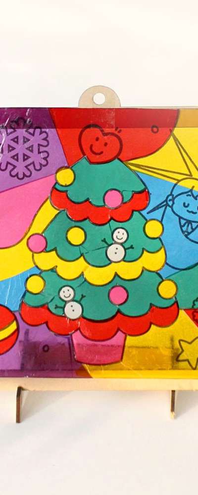 Christmas Tree Masterpiece Frame Suncatcher DIY Kit (Wood Craft Winter Materials Art Kit Room Décor)