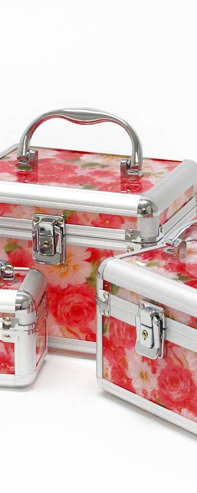 Retro Red Flower Cosmetics Case 3-Piece Set (Jewelry Box Makeup Box Cosmetics Carrier Pouch)