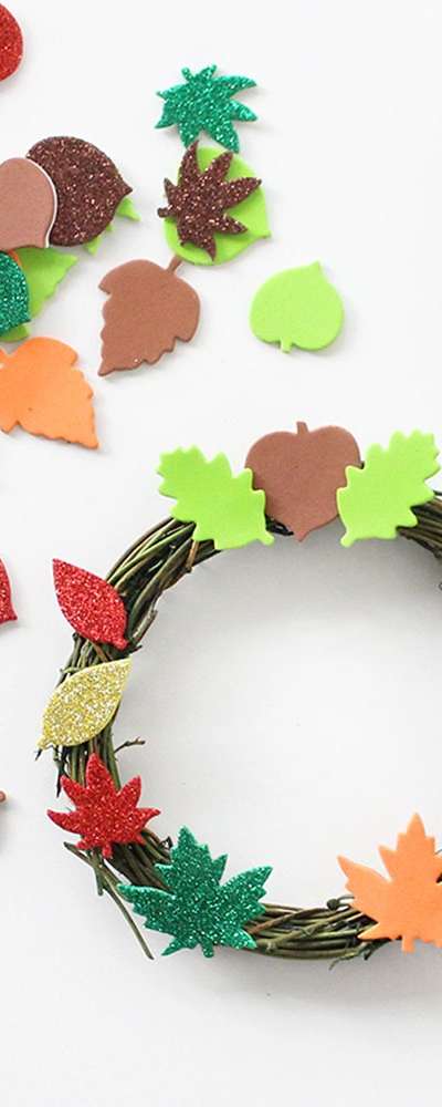 DIY Wreath Making Kit - Wood Wreath Base 15cm with 20 Leaves Set (Autumn Wreath Craft Vine Wreath Decor)