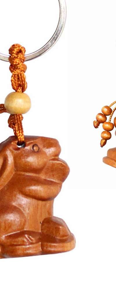 Peach Wood 12 Zodiac Animals Keyring - Rabbit (Traditional Key Ring Key Holder Good Fortune Lucky Charm Wish Fulfillment Group Gift)