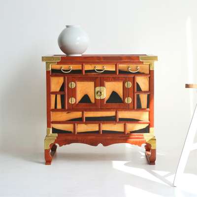 Solid Wood Ebony Wood Head Dresser Traditional Antique Furniture