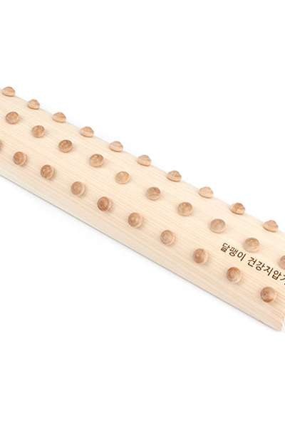 Domestic Hinoki Wood Snail-Shaped Health Acupressure Foot Massager (Foot Reflexology Massager Foot Acupressure Mat)