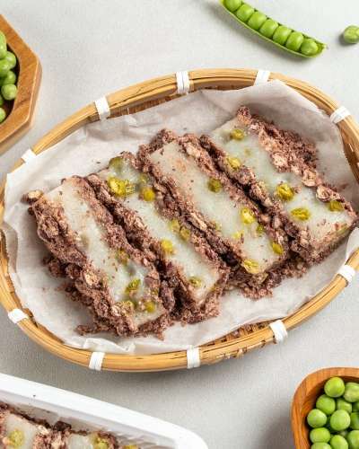 サリジェ 豌豆粉 小豆蒸し餅 240g 国産有機もち米 新豌豆 朝食代用