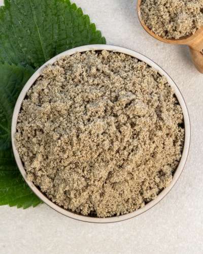 サリジェ 国産エゴマ粉 [脱皮エゴマパウダー 500g] むき身 脱皮 エゴマ粥 パック