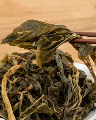 Cleaned Seasoned Aralia Shoots [Soaked Jangnyeok Greens 300g] Tender Dried Vegetable Side Dish