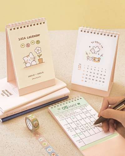 O-CHECK DESIGN GRAPHICS 2026 15-Month Mini Desktop Calendar_Warm Heart