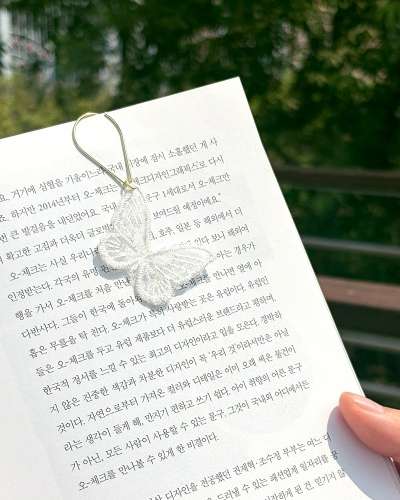 O-CHECK Fluttery Cute Patch Bookmark Book Clip